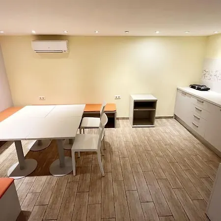 Central Budapest- Podmaniczky Unit 1 Διαμέρισμα *