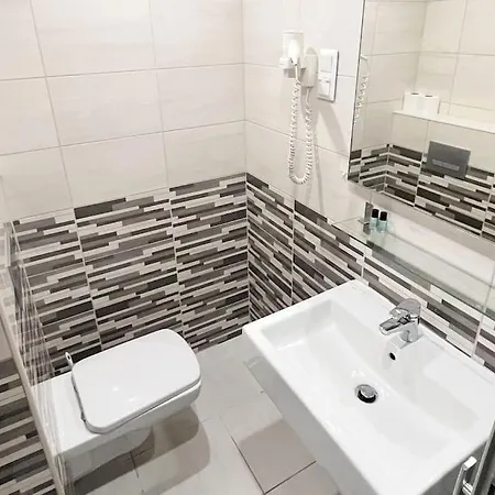 Central Budapest- Podmaniczky Unit 1